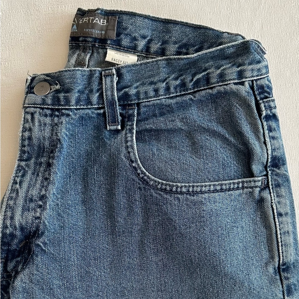 Vintage 1990’s Levi’s SilverTab Baggy Jeans